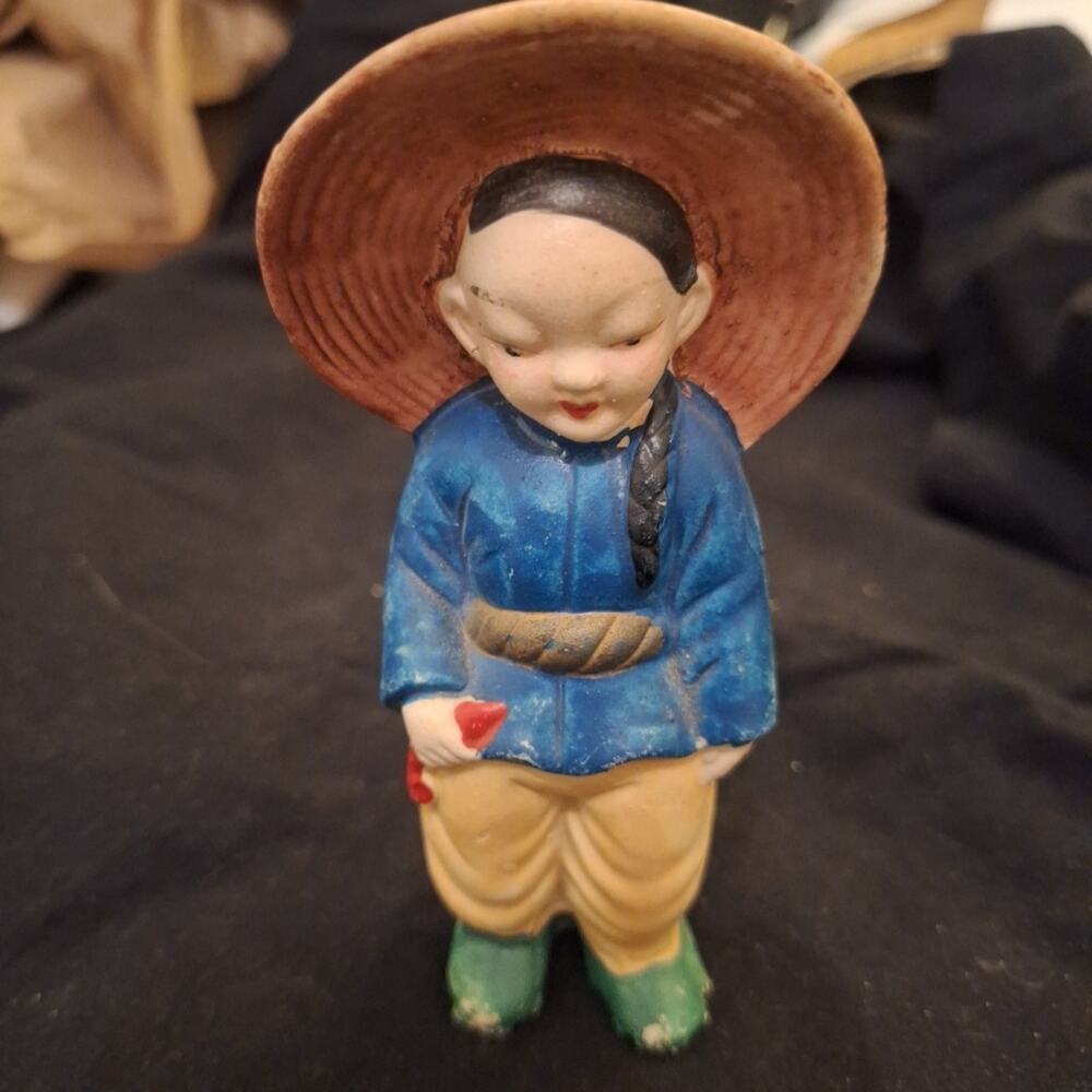 Vintage 1940's Porcelain 4.5" Asian Hat Girl Made in Occupied Japan